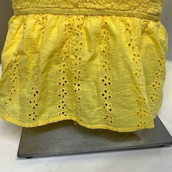 Japna Womens Yellow Flower Perforations Smocked back V-Neck Sleeveless Top Large - Picture 7 of 9